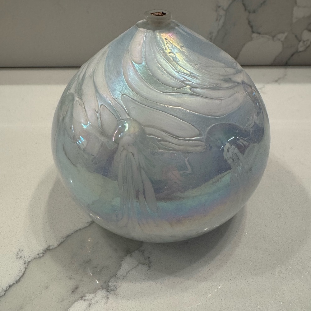 Iridescent White Art Glass oil lamp